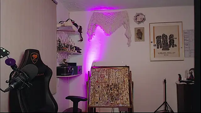 Siriss boyrag online show from 02.20.25