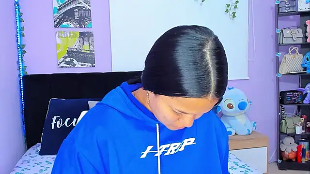 Snapshot of sara_mendez2 chatting on 02.05.25 sara mendez2 online show from 02.05.25