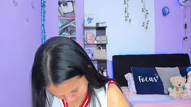 Snapshot of sara_mendez2 chatting on 02.08.25 sara mendez2 online show from 02.08.25