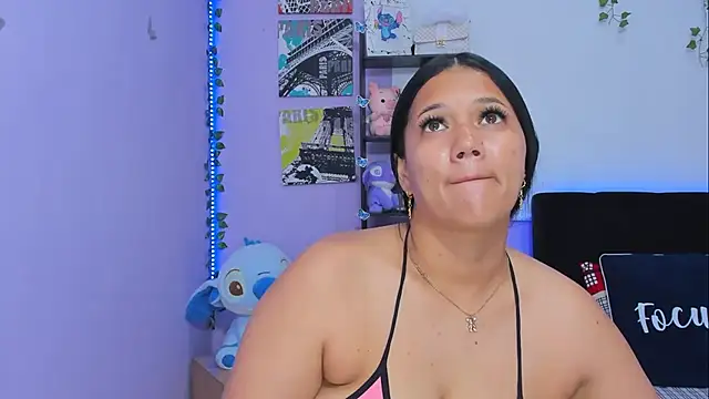 Snapshot of sara_mendez2 chatting on 02.18.25 sara mendez2 online show from 02.18.25