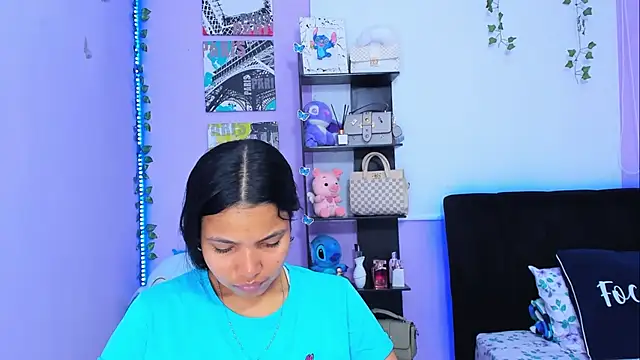 Snapshot of sara_mendez2 chatting on 03.07.25 sara mendez2 online show from 03.07.25