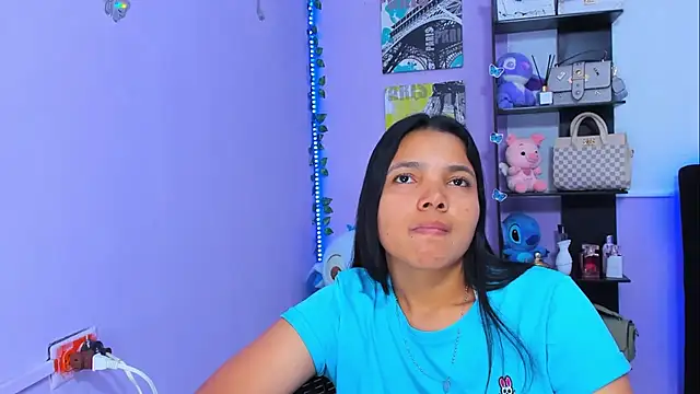 Snapshot of sara_mendez2 chatting on 03.07.25 sara mendez2 online show from 03.07.25