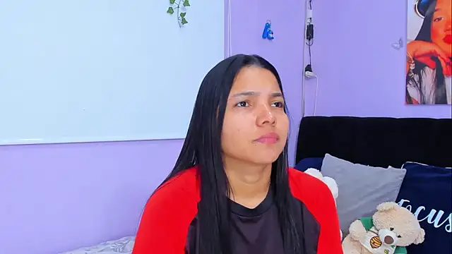 Snapshot of sara_mendez2 chatting on 03.18.25 sara mendez2 online show from 03.18.25