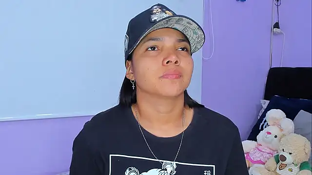 Snapshot of sara_mendez2 chatting on 03.21.25 sara mendez2 online show from 03.21.25