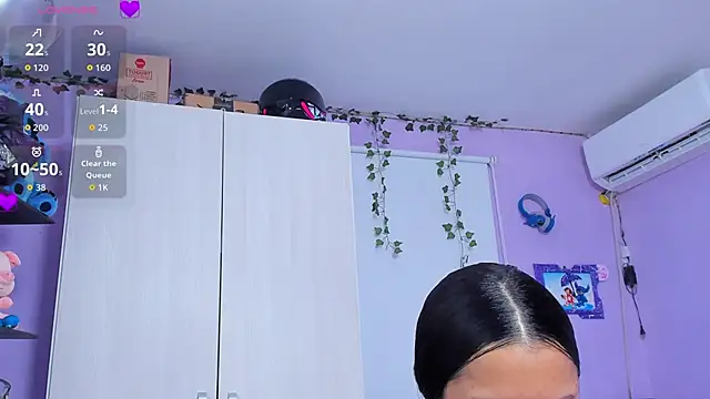 Snapshot of sara_mendez2 chatting on 09.11.25 sara mendez2 online show from 09.11.25