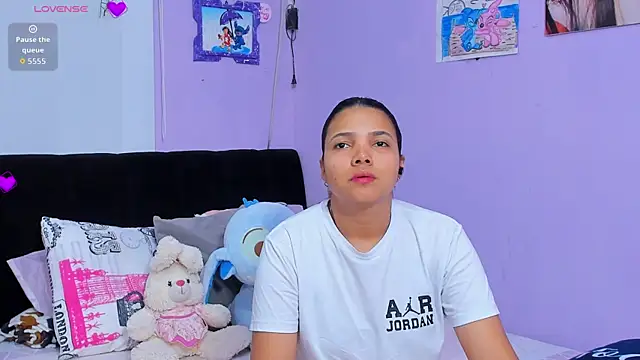 Snapshot of sara_mendez2 chatting on 09.14.25 sara mendez2 online show from 09.14.25