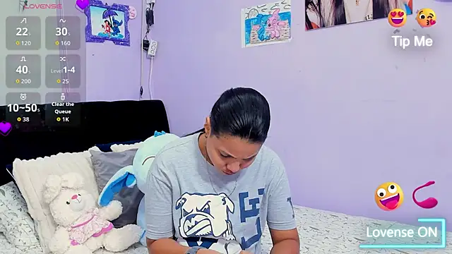 Snapshot of sara_mendez2 chatting on 11.02.25 sara mendez2 online show from 11.02.25