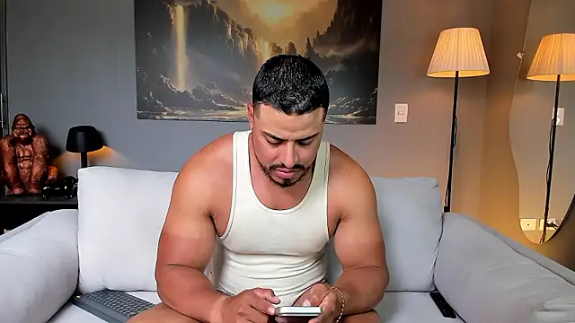 Snapshot of ApoloMakris chatting on 02.02.26 ApoloMakris online show from 02.02.26