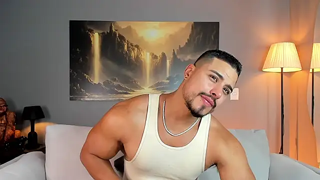 Snapshot of ApoloMakris chatting on 04.07.26 ApoloMakris online show from 04.07.26