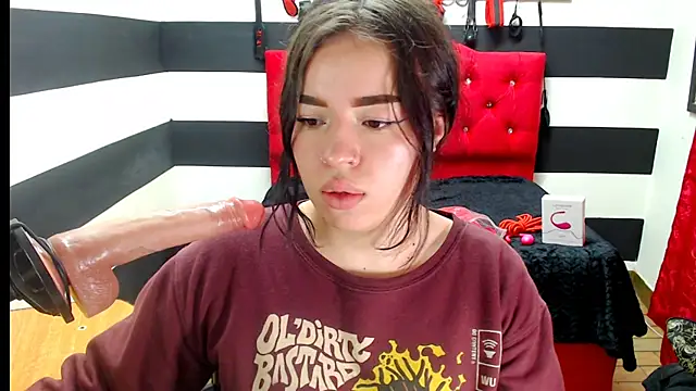 Marian Ran online show from 01.06.25