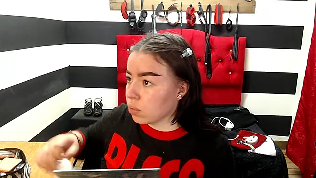 Marian Ran online show from 02.13.25