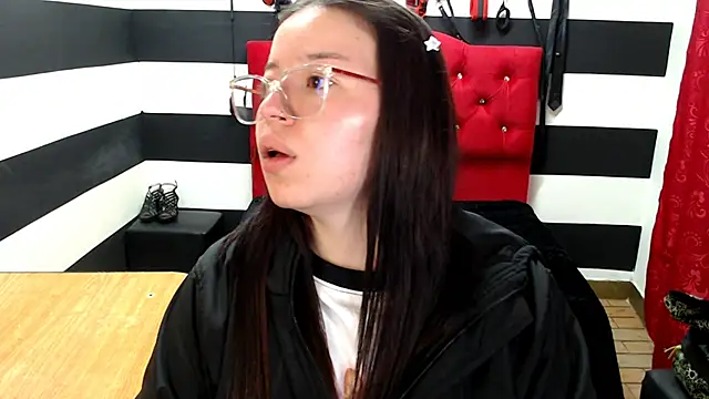 Marian Ran online show from 02.17.25