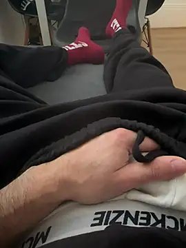 Snapshot of XMenX24 chatting on 12.08.24 XMenX24 online show from 12.08.24