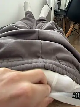 Snapshot of XMenX24 chatting on 01.10.25 XMenX24 online show from 01.10.25