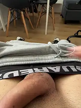 Snapshot of XMenX24 chatting on 03.17.25 XMenX24 online show from 03.17.25