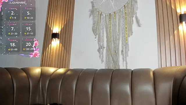 malak nanyy online show from 10.12.25