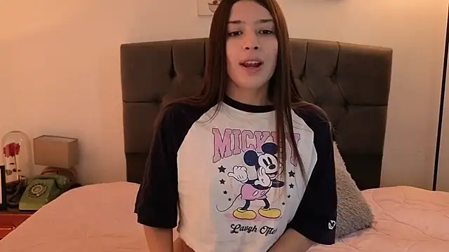 Emma Lombardi online show from 04.24.26