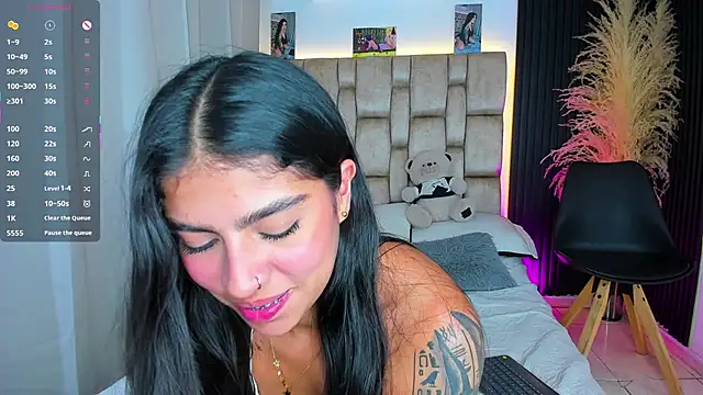 little sophie18 online show from 04.22.26
