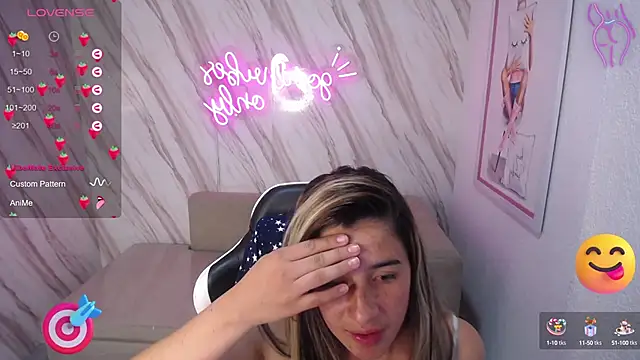 Snapshot of Valerie_b chatting on 02.19.25 Valerie b online show from 02.19.25