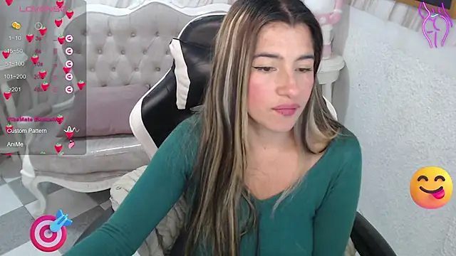 Snapshot of Valerie_b chatting on 03.19.25 Valerie b online show from 03.19.25