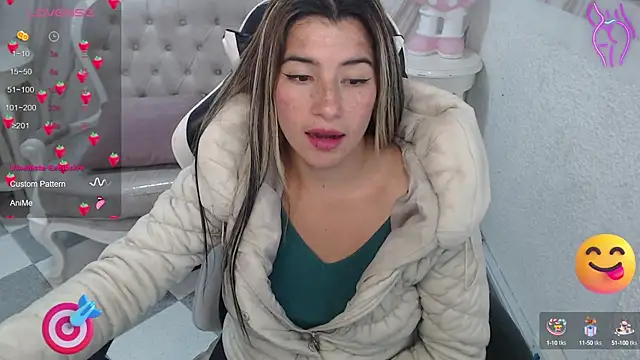 Snapshot of Valerie_b chatting on 03.19.25 Valerie b online show from 03.19.25