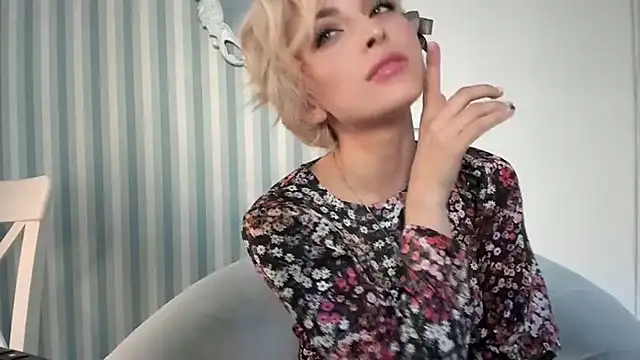 SakuFox online show from 03.13.25