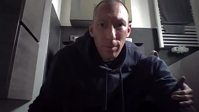 Snapshot of JAK-81 chatting on 03.17.26 JAK-81 online show from 03.17.26