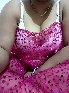 Snapshot of riya_kumari0 chatting on 01.10.25 riya kumari0 online show from 01.10.25