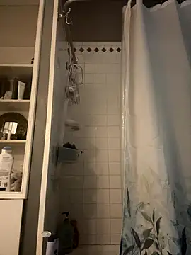 JdLove1 online show from 12.04.24