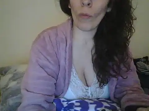 Snapshot of hairygirl80 chatting on 01.20.25 hairygirl80 online show from 01.20.25