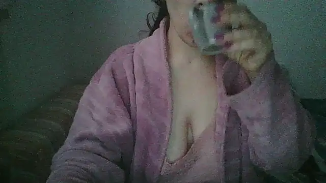 Snapshot of hairygirl80 chatting on 11.09.25 hairygirl80 online show from 11.09.25