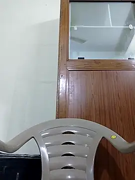 Snapshot of Kashish_18 chatting on 12.16.25 Kashish 18 online show from 12.16.25