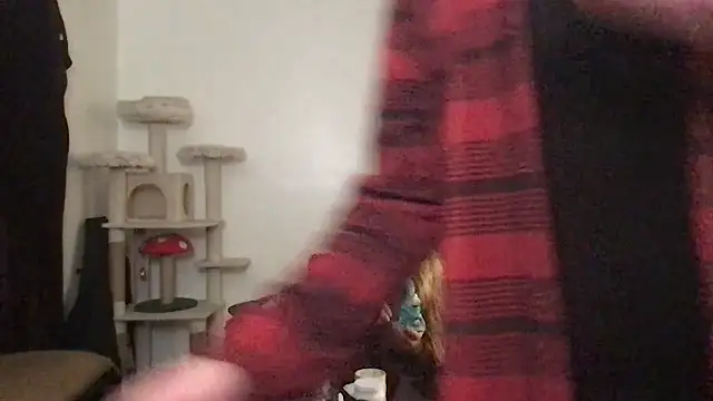 Snapshot of SpunCandy chatting on 01.15.26 SpunCandy online show from 01.15.26