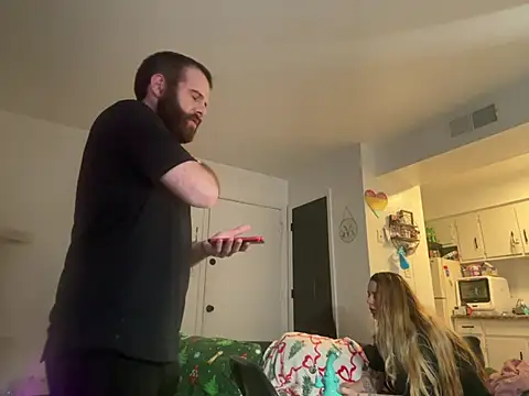 Snapshot of SpunCandy chatting on 02.21.26 SpunCandy online show from 02.21.26