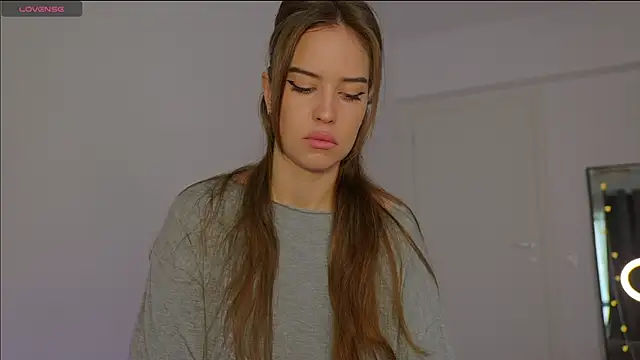 Snapshot of FazeyJ_ chatting on 03.14.25 FazeyJ online show from 03.14.25