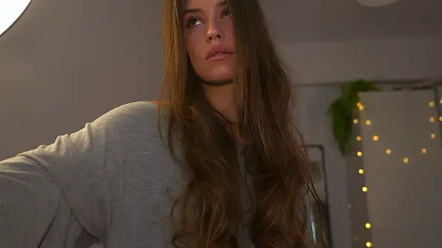 Snapshot of FazeyJ_ chatting on 10.19.25 FazeyJ online show from 10.19.25