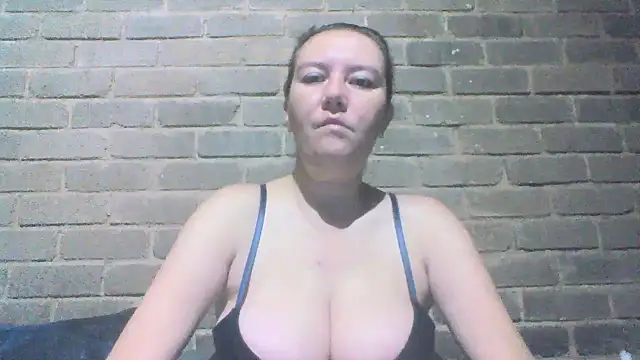EksJouneMwah online show from 04.29.26
