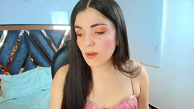 Amara vega online show from 10.09.25