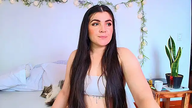 Amara vega online show from 04.23.26