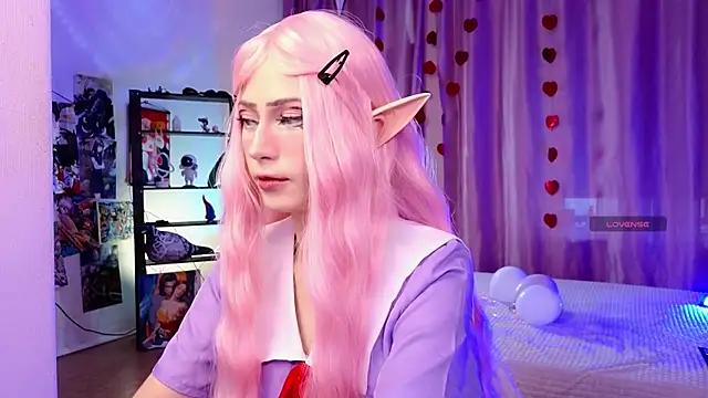 Snapshot of Carolina_Leep chatting on 02.25.26 Carolina Leep online show from 02.25.26