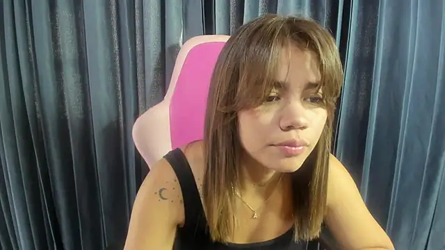 Snapshot of Gissel_Angel chatting on 01.25.25 Gissel Angel online show from 01.25.25