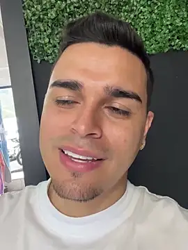 Axel Big cock online show from 01.30.25