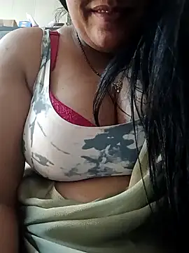 Snapshot of sneha_rose chatting on 12.11.24 sneha rose online show from 12.11.24