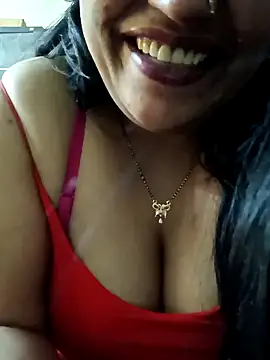 Snapshot of sneha_rose chatting on 01.01.25 sneha rose online show from 01.01.25