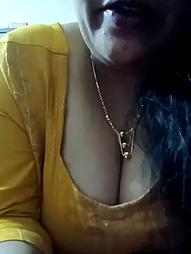 Snapshot of sneha_rose chatting on 03.20.25 sneha rose online show from 03.20.25