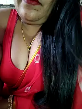 Snapshot of sneha_rose chatting on 11.03.25 sneha rose online show from 11.03.25