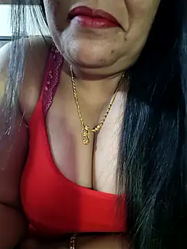 Snapshot of sneha_rose chatting on 02.01.26 sneha rose online show from 02.01.26