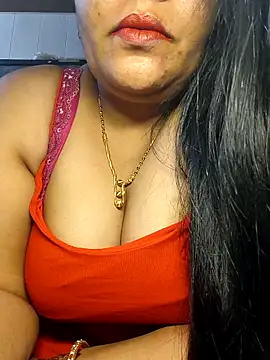 Snapshot of sneha_rose chatting on 02.17.26 sneha rose online show from 02.17.26