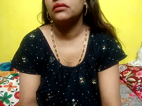 Snapshot of Sexyranibhabhi chatting on 02.14.26 Sexyranibhabhi online show from 02.14.26