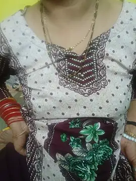 Snapshot of Sexyranibhabhi chatting on 05.15.26 Sexyranibhabhi online show from 05.15.26
